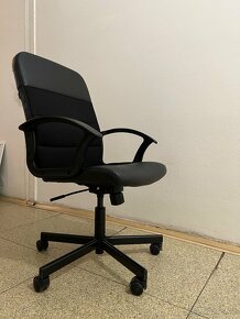 Otočná židle RENBERGET - 2