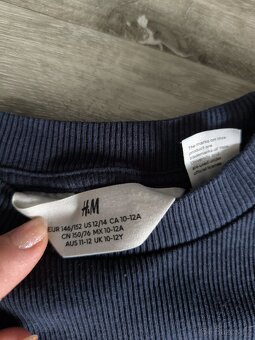 Dívčí crop tričko vel. 140 - 2