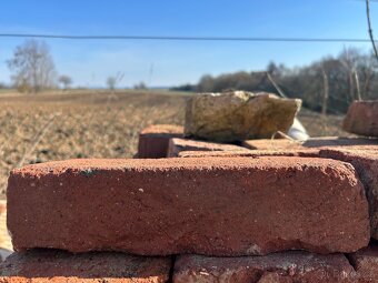 Hliněná pálená cihla zvonilka - 2