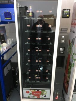 Nápojový automat - 2