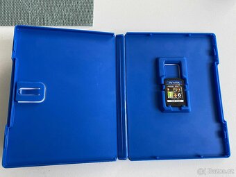 Minecraft (PS Vita) - 2