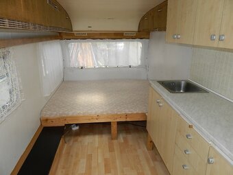 Dvouosý karavan Tabbert - 2