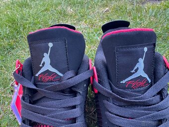 Jordan 4 - Red Thunder - 2