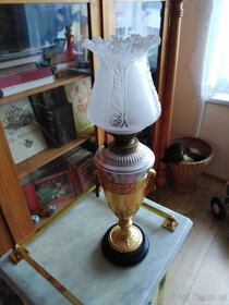 Stará petrolejová lampa 1910 - 2