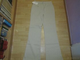 Nové béžové kalhoty s šedým proužkem vel.cca S-M - 2