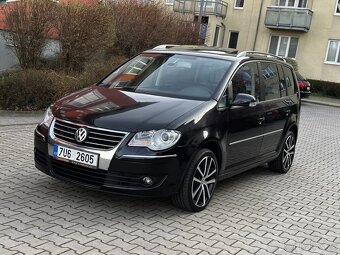 Volkswagen Touran 2.0 TDI 103kW DSG Xenony Šíbr ALU R18 Face - 2