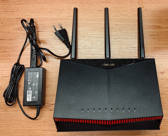 Asus RT-AX86U - Zaruka do 7.2.2026 wifi 6 router - 2