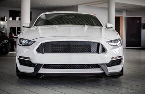 Ford Mustang 5.0 V8 GT - 2