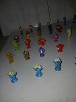 STIKEEZ za 67 figurek dle fotek - 2