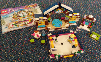 Lego Friends 41322 - Snow Resort Ice Rink - 2