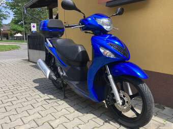 Suzuki Sixteen 125 - 2