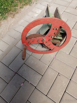Řezačka na kopřívy,na kopřivy,řezačka. - 2