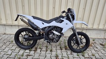 Rieju mrt 125 sm - 2