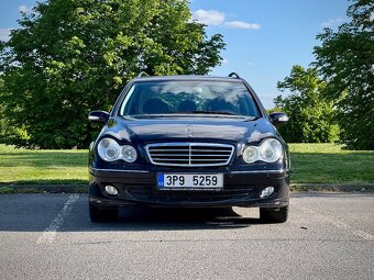 Mercedes Benz W203 C 270 cdi T Avantgarde - 2