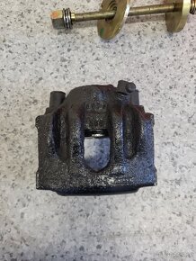 Brzdový třmen bmw e36 - 2