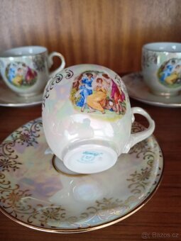 Zdobené porcelánové šálky (6 ks) - 2