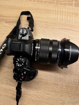 Digi zrcadlovka OLYMPUS OM-D E-M1 vč objektivu 12-40 PRO - 2