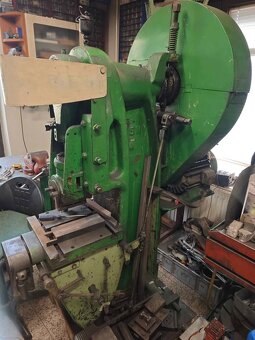 Výstředníkový lis - 2