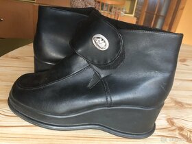 DÁMSKÉ ZIMNÍ BOTY - 2