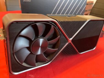 Nvidia RTX 3090 Founders Edition 24GB GDDR6X VRAM - 2