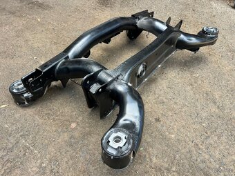 Nápravnice BMW x5 e53 - 2