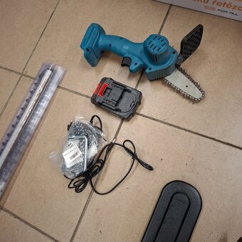 Prodám aku pilu,jednoruční pilku a plotostřih - 2