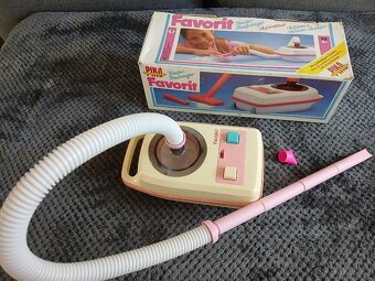 Favorit vysavač - 2