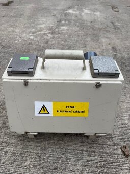 Prodám stavební rozvaděč/zásuvkovou skříň - 2