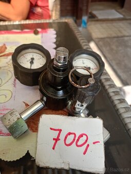 Narážeče a budíky - 2