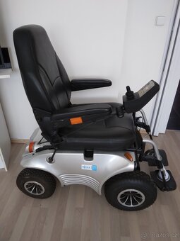 Elektrický invalidní vozík Invira - 2