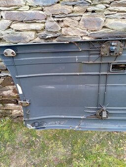 Scania R480 pravá mezinápravová bočnice - 2