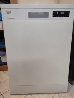 Beko A++ 10l vody, 13 sad, 3koše - 2