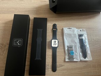 Apple Watch 4 44mm - 2