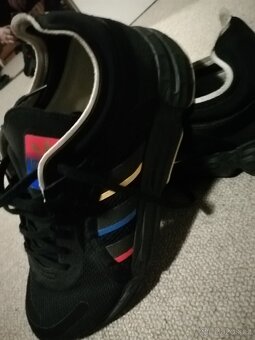 Adidas - 2