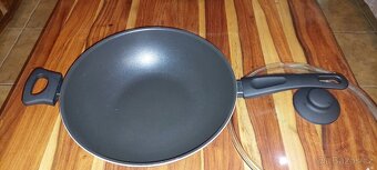 Pánev WOK - 2