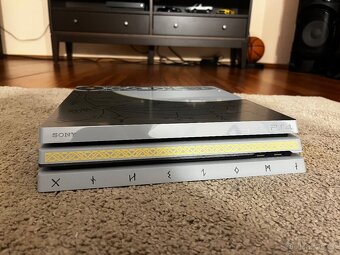 PlayStation 4 Pro 1TB Limited Edition - 2
