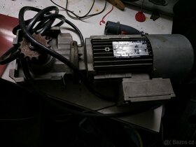 elektro motor s převodovkou - 2