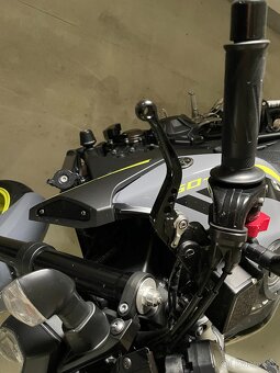 Yamaha MT-09 - 2