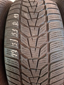 225/55R19 - 2