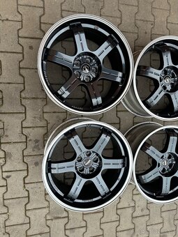 Nissan GT-R track pack disky - 2