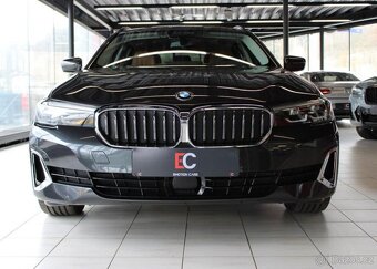 BMW Řada 5 530d Touring xDrive Luxury Lin nafta automat - 2