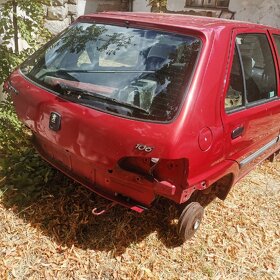 Prodám dily p106 a saxo levně - 2