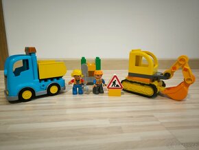 DUPLO 10812-Náklaďák a pásový bagr - 2