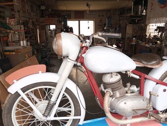 Jawa pérák 250 - 2