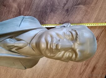 Busta Eduard Beneš - 2