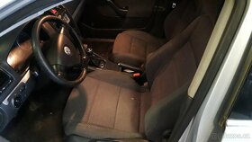 Vw jetta 2.0 fsi 110kw - 2