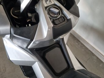 HONDA ADV 350 NAJETO JEN 600 KM V ZÁRUCE - 2