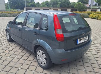 Ford fiesta 1.4 59kw rok 2003 5ti dveří nová stk - 2