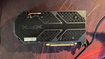 Grafika XFX GTS RX 580 XXX 8 GB - 2