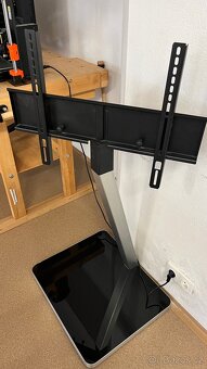 Nabízím nepoužívaný stojan na TV PL 2700 - 2